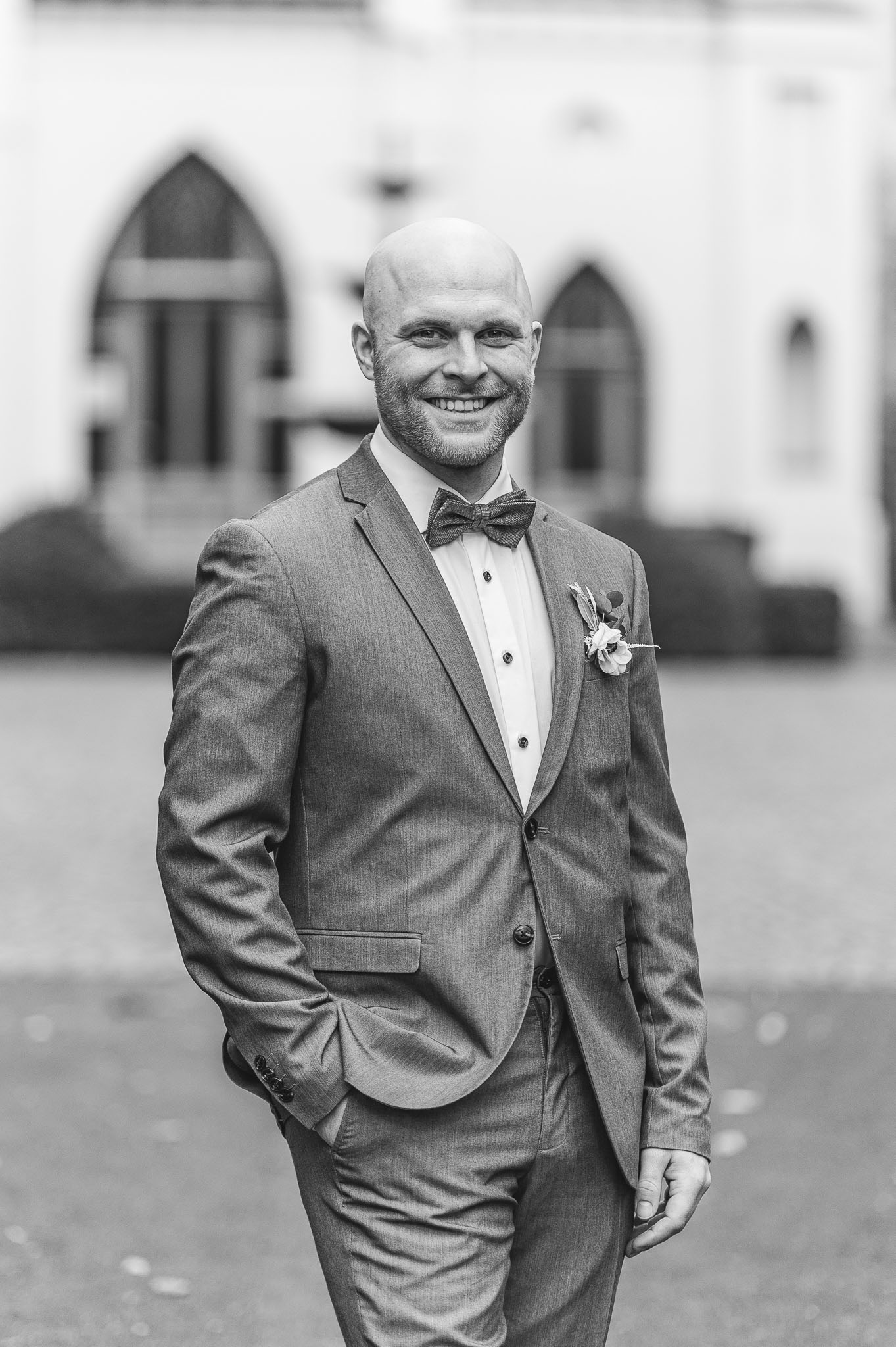 Portait Bräutigam Standesamt Augsburg