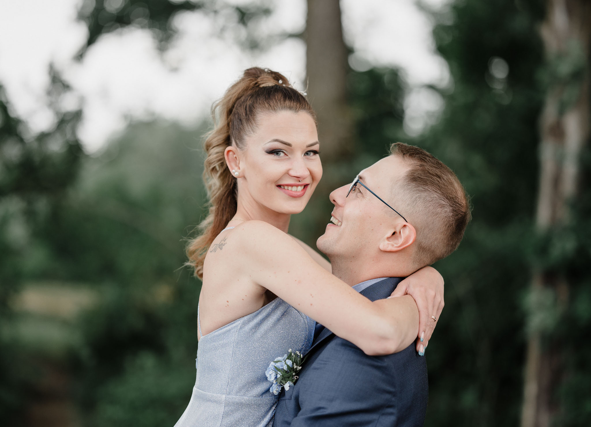 Romantische Hochzeitsfotos am Pröllweiher in Meitingen